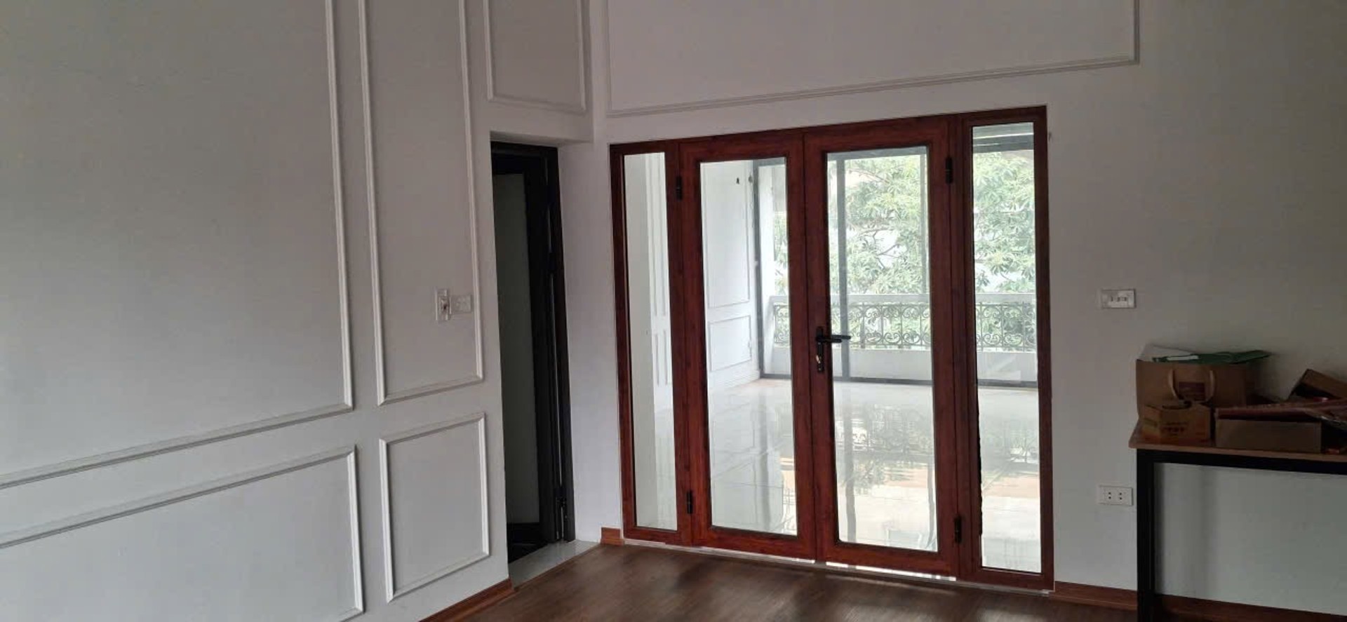 Bán nhà Minh Khai - diện tích 95.2m2 4 tầng - Mặt ngõ ô tô tránh - giá 38,5 tỷ