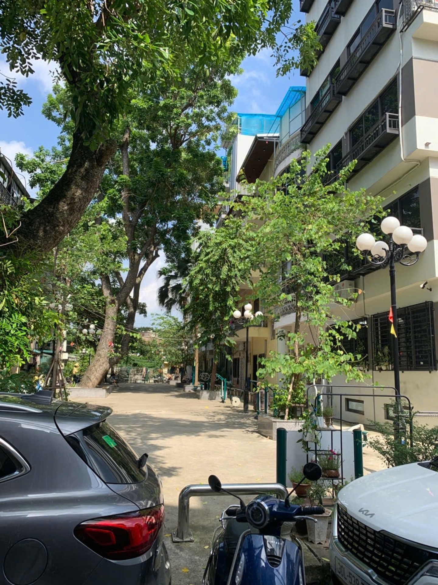 Bán nhà Minh Khai - diện tích 95.2m2 4 tầng - Mặt ngõ ô tô tránh - giá 38,5 tỷ