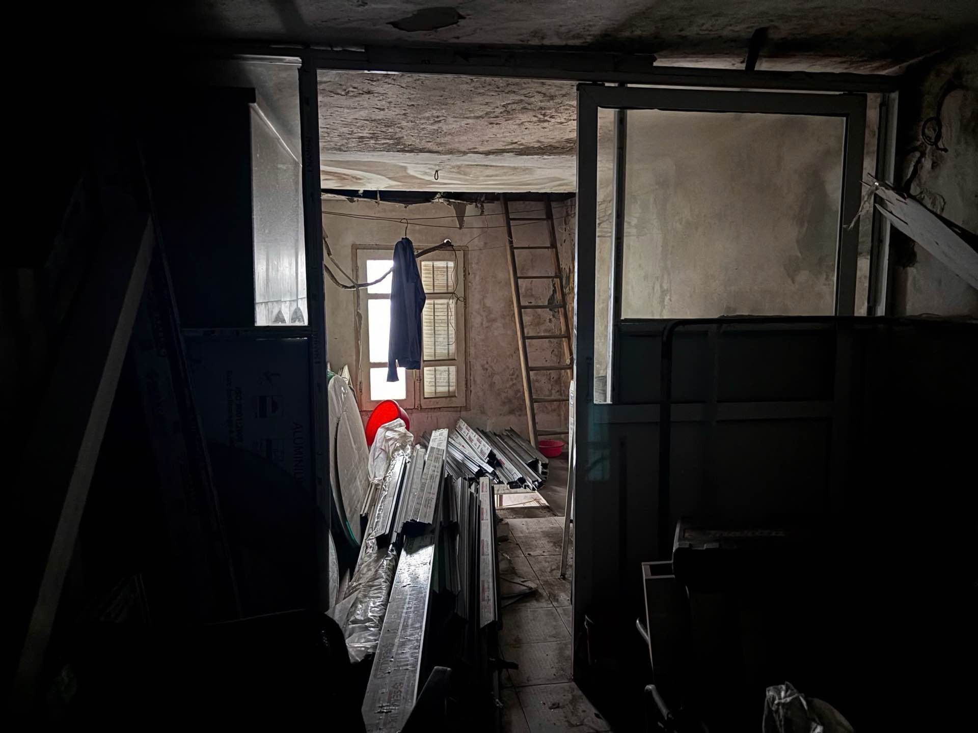 Bán nhà Nguyễn Khang - diện tích 57m2 2 tầng - mặt tiền 6,8m - giá 26 tỷ