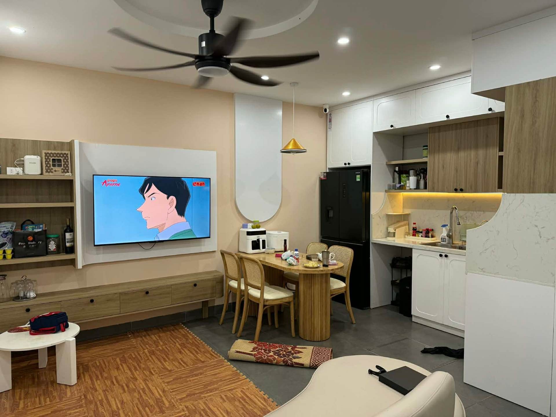Bán nhà Trương Định - diện tích 43m2 4 tầng - Nhà mới, ngõ nông - giá 7,4 tỷ