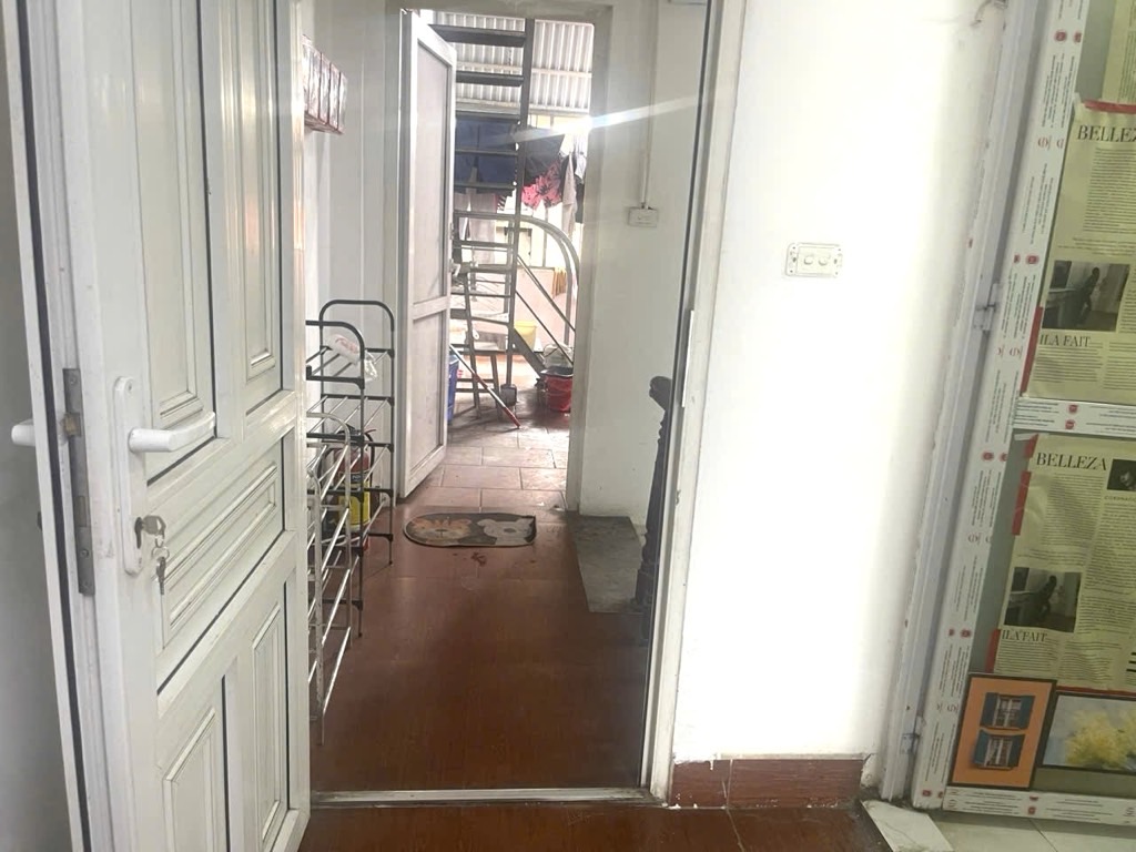 Bán nhà Nguyễn Xiển - diện tích 72m2 5 tầng - Mặt phố - giá 28 tỷ