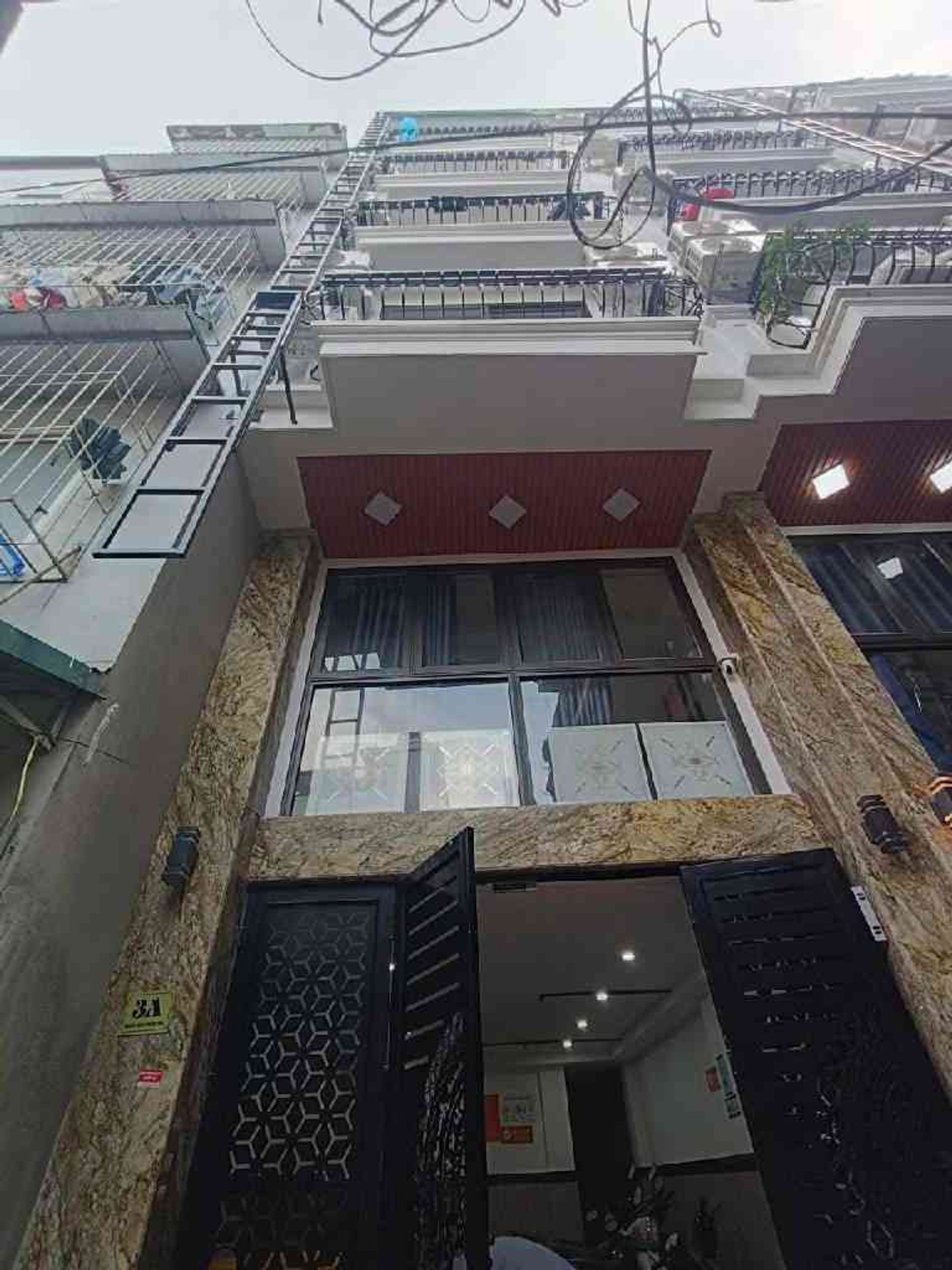 Bán nhà Hoàng Mai - diện tích 54m2 7 tầng - Thang máy - giá 18,5 tỷ