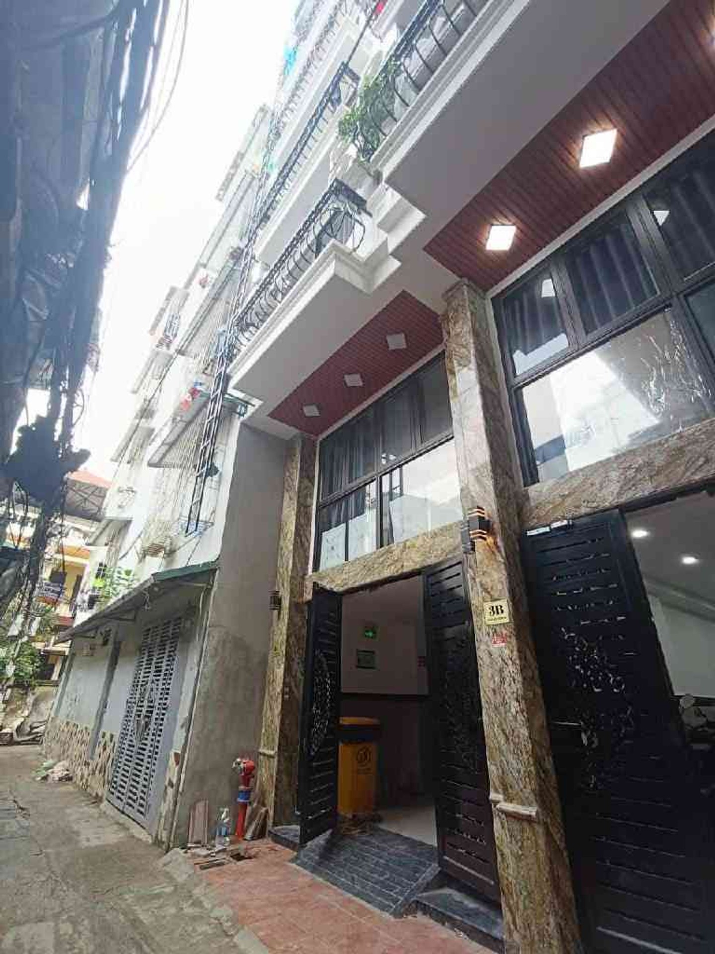 Bán nhà Hoàng Mai - diện tích 54m2 7 tầng - Thang máy - giá 18,5 tỷ