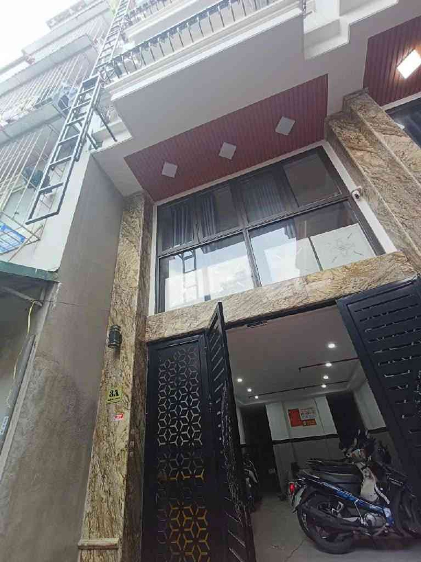 Bán nhà Hoàng Mai - diện tích 54m2 7 tầng - Thang máy - giá 18,5 tỷ