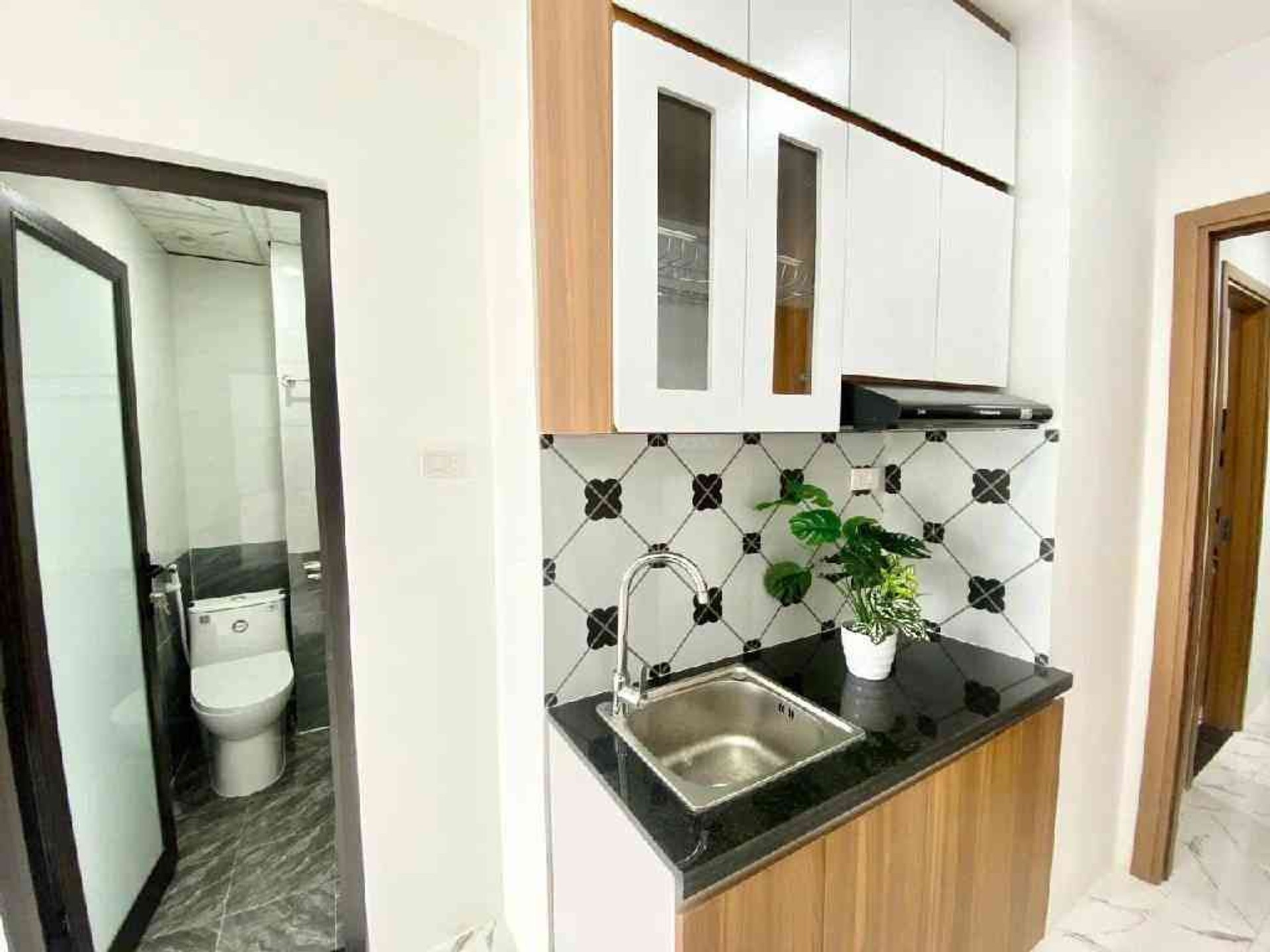 Bán nhà Hoàng Mai - diện tích 54m2 7 tầng - Thang máy - giá 18,5 tỷ
