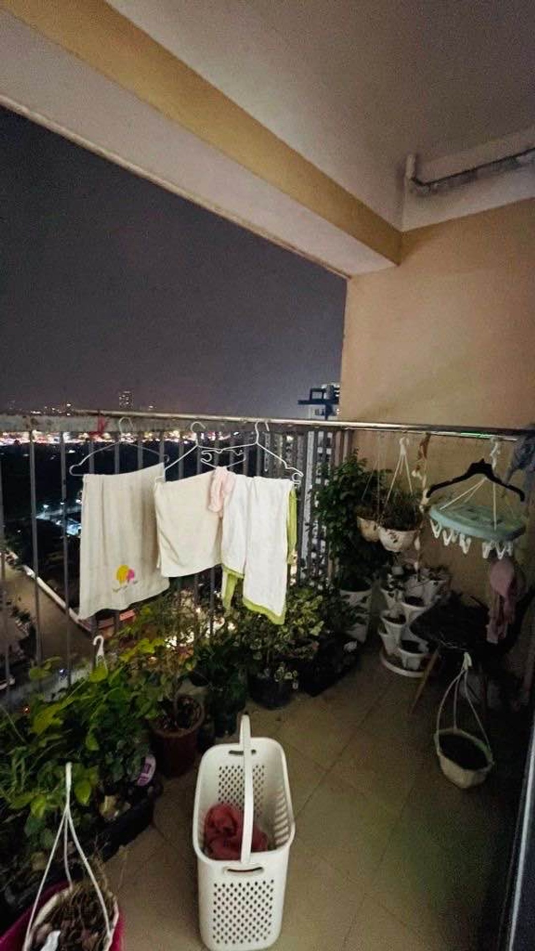 Bán nhà Trịnh Đình Cửu - diện tích 75m2 14 tầng - Sổ đỏ chính chủ - giá 6,35 tỷ