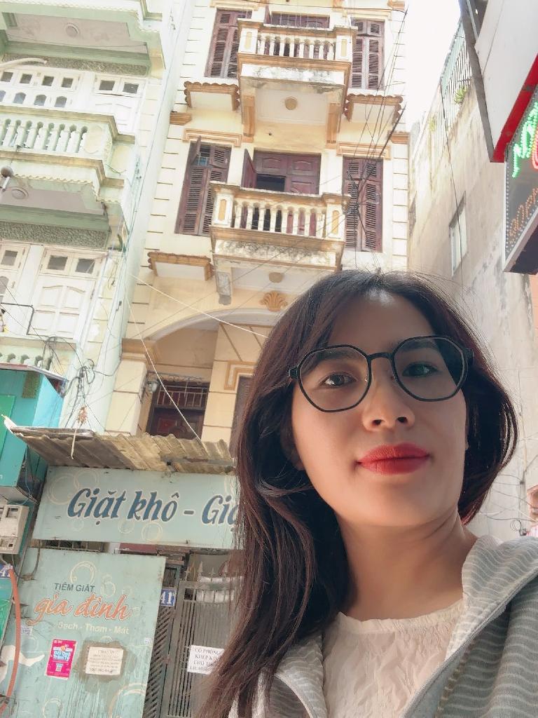 Bán nhà Pháo Đài Láng - diện tích 82m2 5 tầng - MẶT PHỐ - giá 32 tỷ