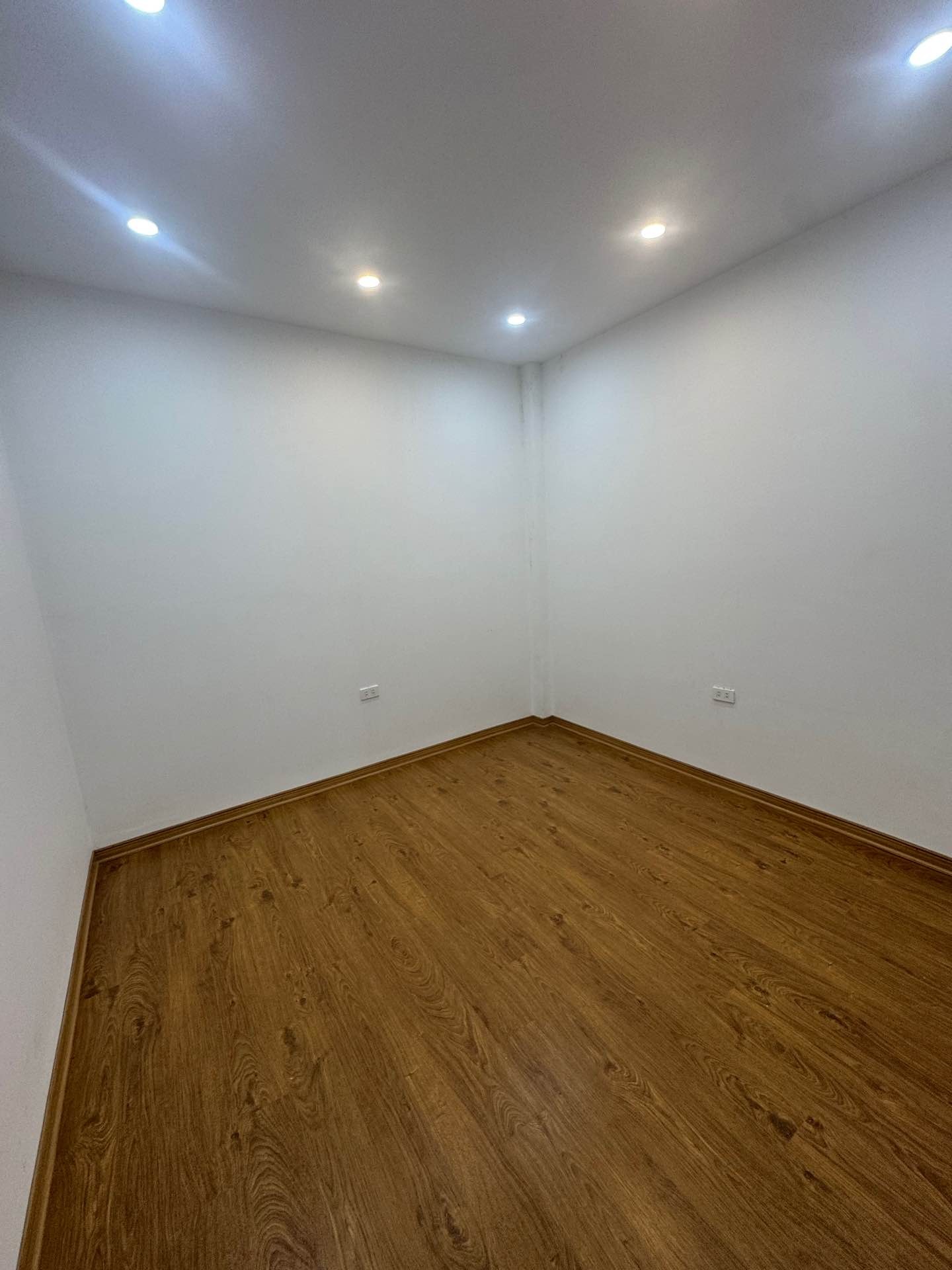 Bán nhà Kim Giang - diện tích 31m2 4 tầng - Sổ đỏ vuông đẹp - giá 9 tỷ