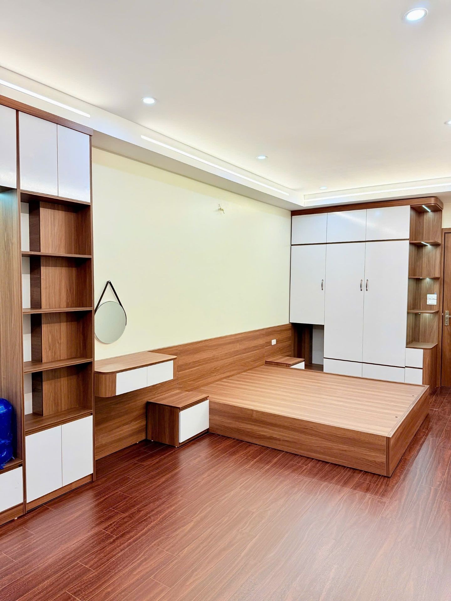 Bán nhà 45 - diện tích 46m2 7 tầng - Ô tô vào nhà - giá 19,5 tỷ