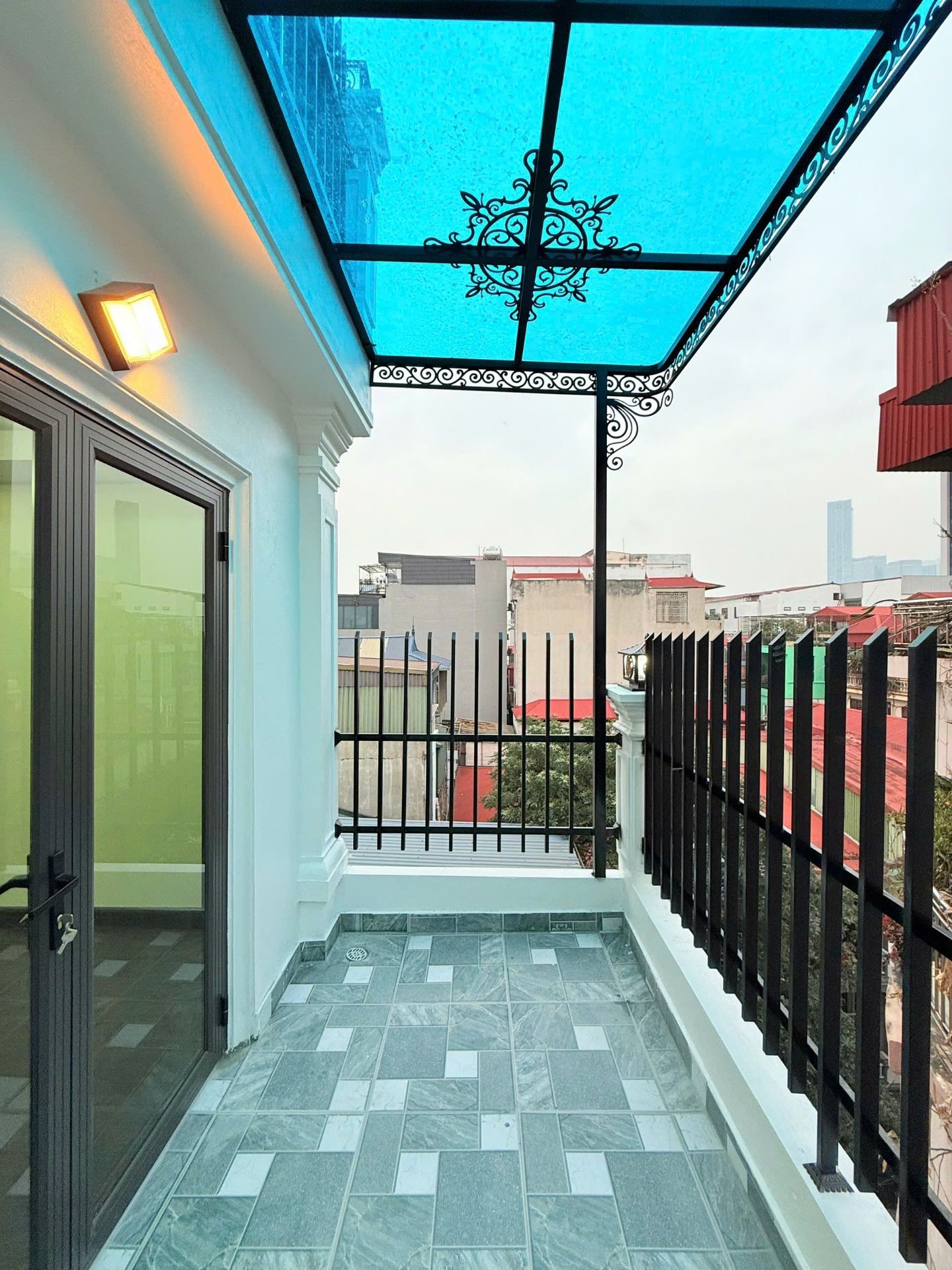 Bán nhà 45 - diện tích 46m2 7 tầng - Ô tô vào nhà - giá 19,5 tỷ