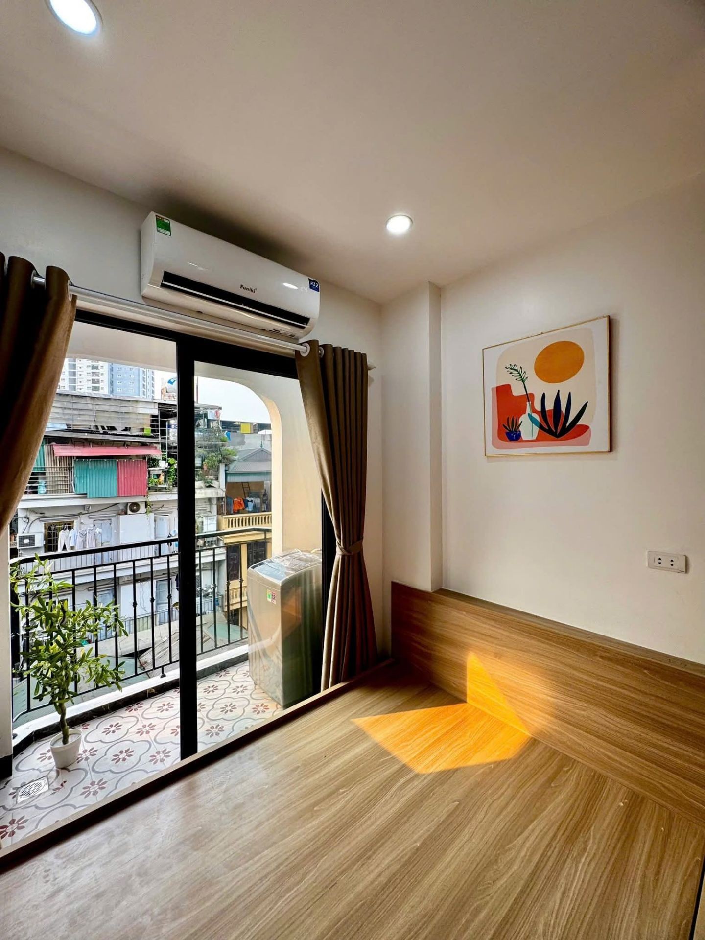 Bán nhà Hoàng Mai - diện tích 54m2 8 tầng - Ô tô đỗ cổng - giá 14,5 tỷ