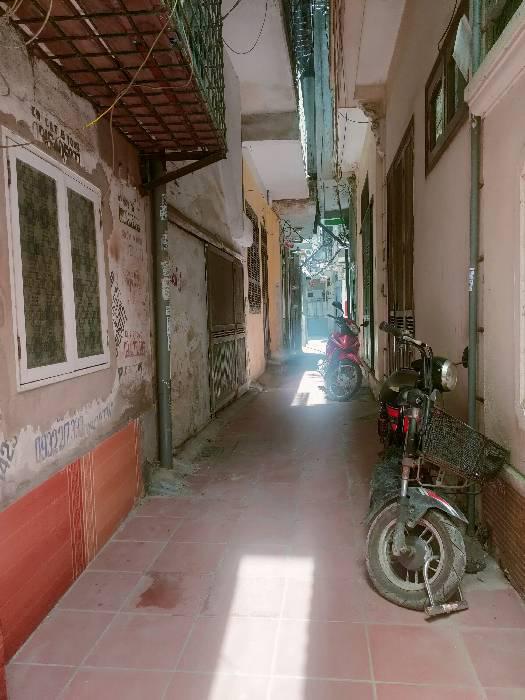 Bán nhà Tương Mai - diện tích 77.8m2 3 tầng - Ngõ 2 ô tô tránh - giá 25 tỷ