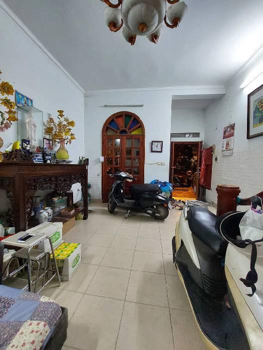 Bán nhà Tương Mai - diện tích 77.8m2 3 tầng - Ngõ 2 ô tô tránh - giá 25 tỷ