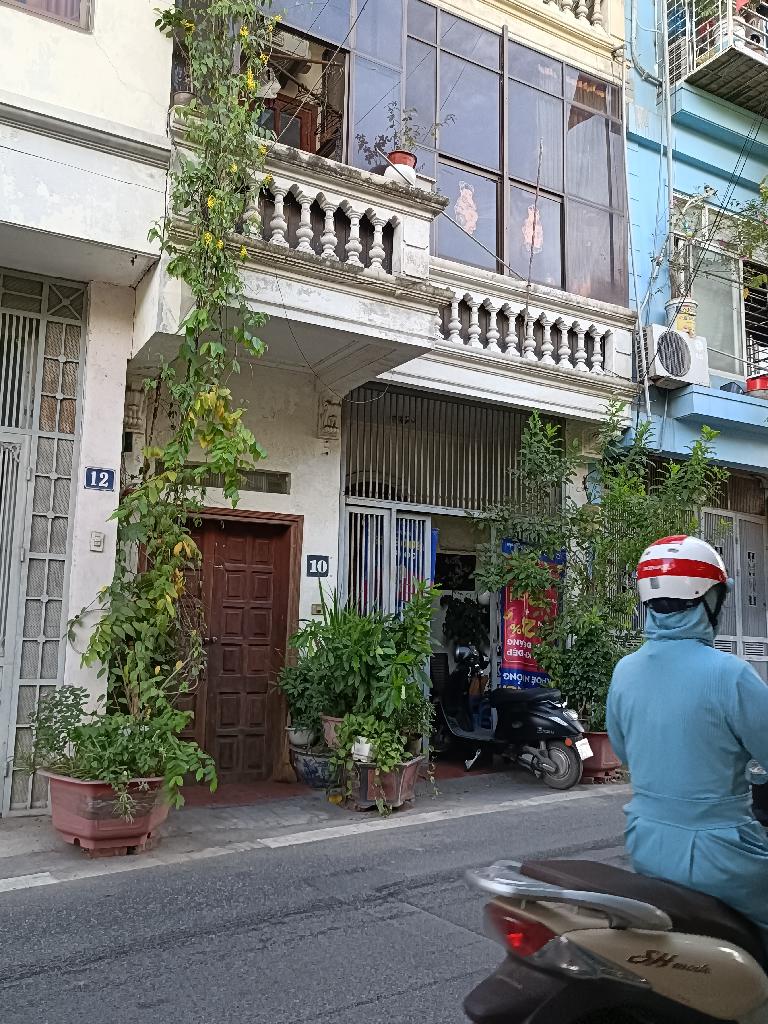 Bán nhà Tương Mai - diện tích 77.8m2 3 tầng - Ngõ 2 ô tô tránh - giá 25 tỷ