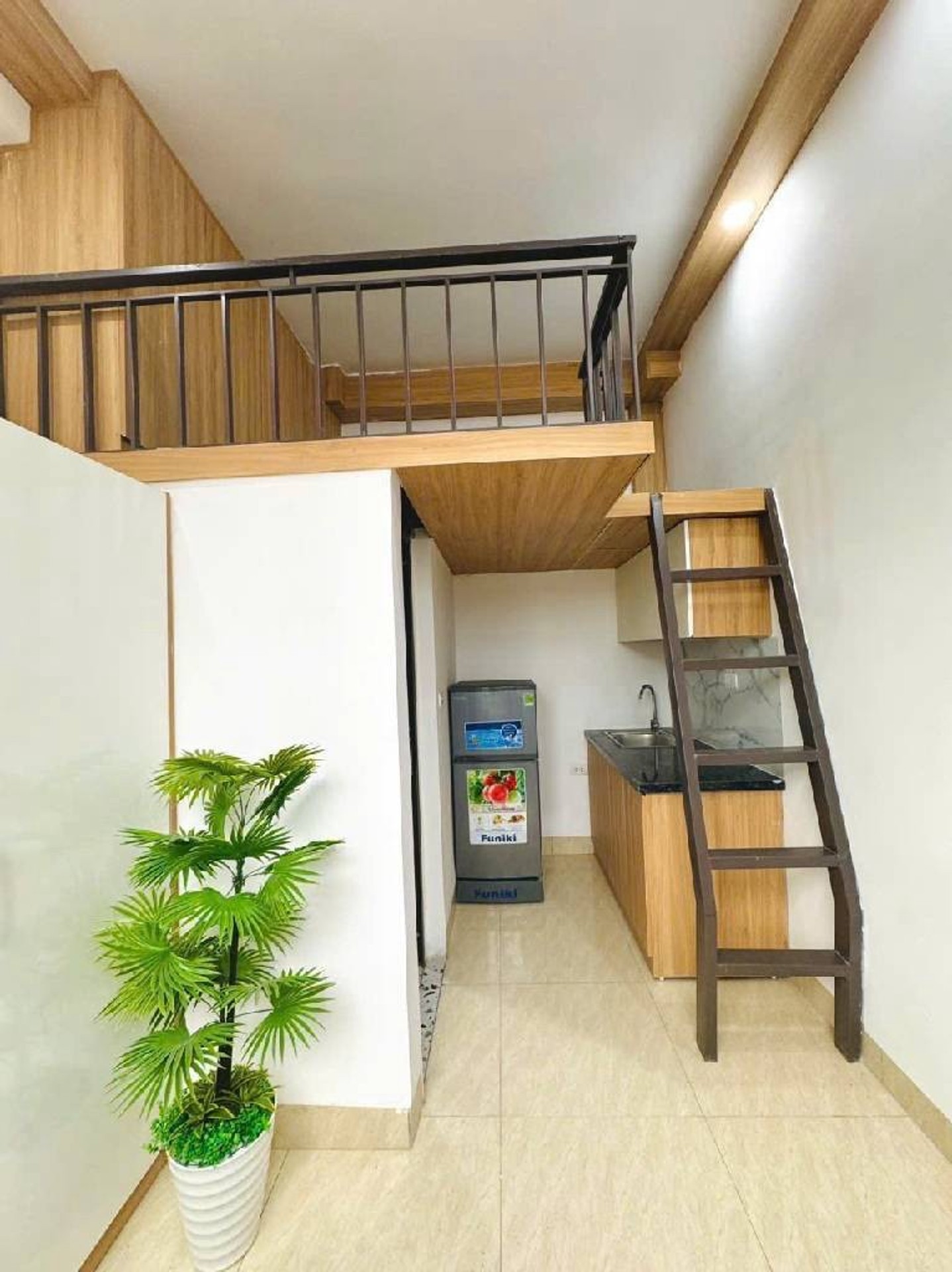Bán nhà Quan Nhân - diện tích 41m2 7 tầng - Nhà mới tinh, hiệu suất cho thuê cao - giá 13,89 tỷ
