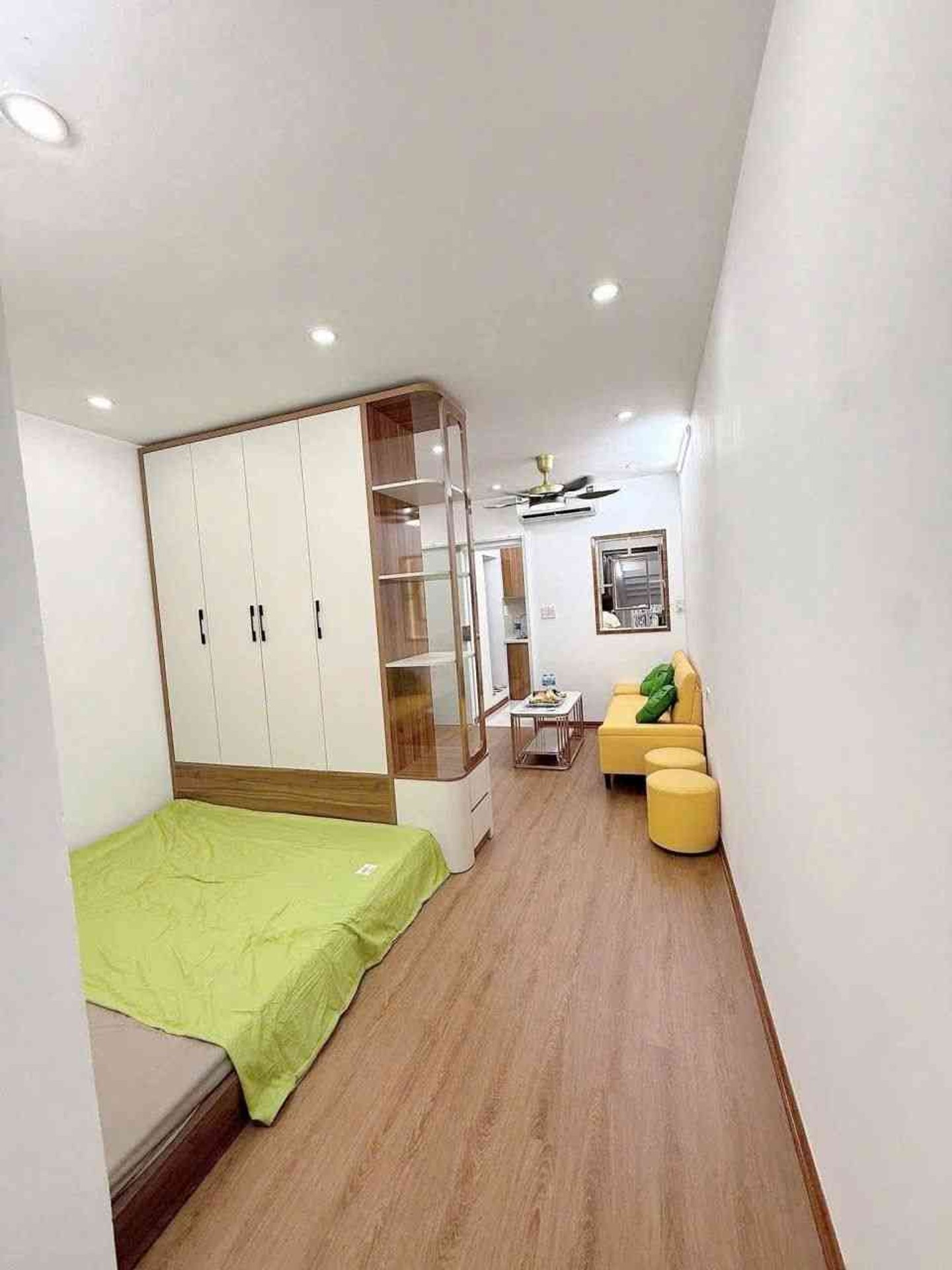 Bán nhà Tân Mai - diện tích 50m2 4 tầng - Ô tô đỗ sát nhà - giá 3,48 tỷ
