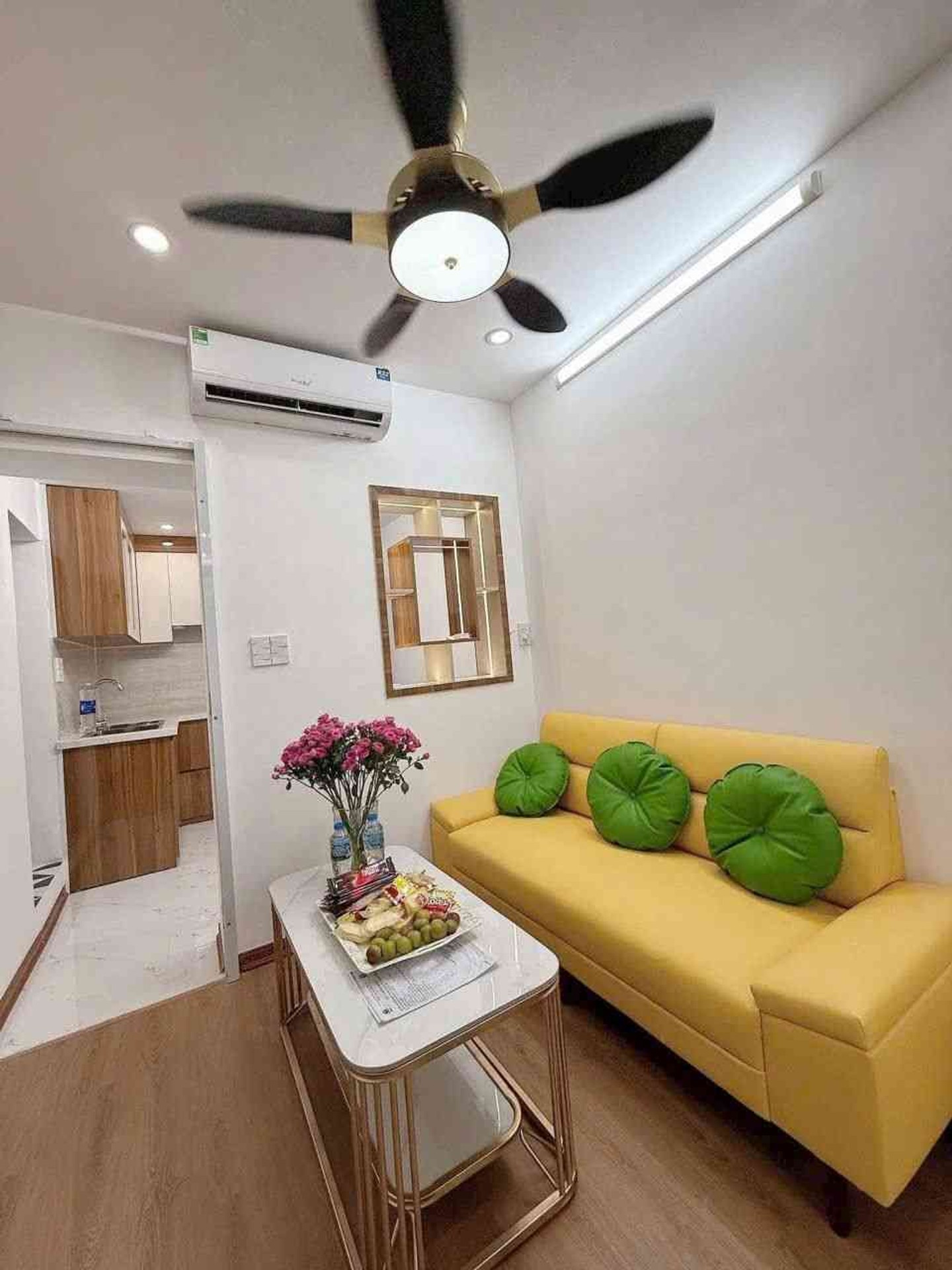 Bán nhà Tân Mai - diện tích 50m2 4 tầng - Ô tô đỗ sát nhà - giá 3,48 tỷ