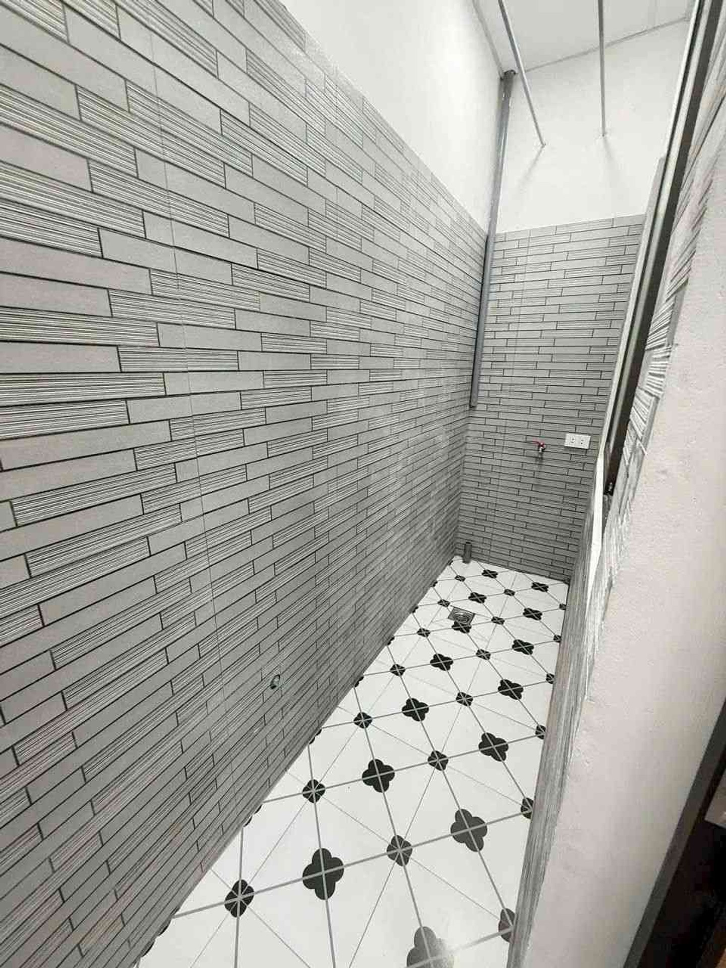 Bán nhà Tân Mai - diện tích 50m2 4 tầng - Ô tô đỗ sát nhà - giá 3,48 tỷ