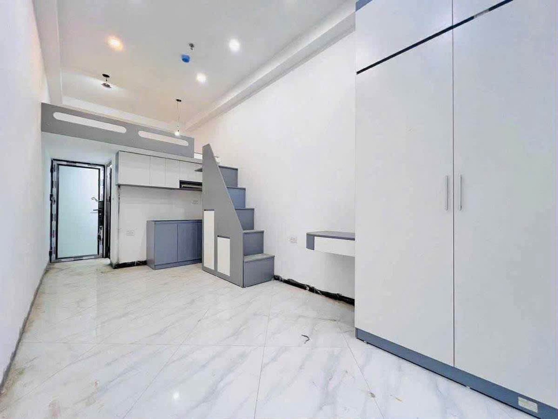 Bán nhà Vũ Tông Phan - diện tích 62m2 6 tầng - Thang máy, ô tô qua nhà - giá 16,5 tỷ