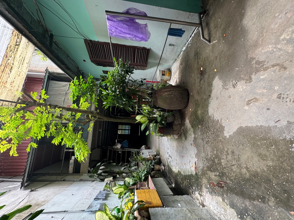 Bán nhà Lĩnh Nam - diện tích 135m2 1 tầng - ô tô tránh - giá 25 tỷ