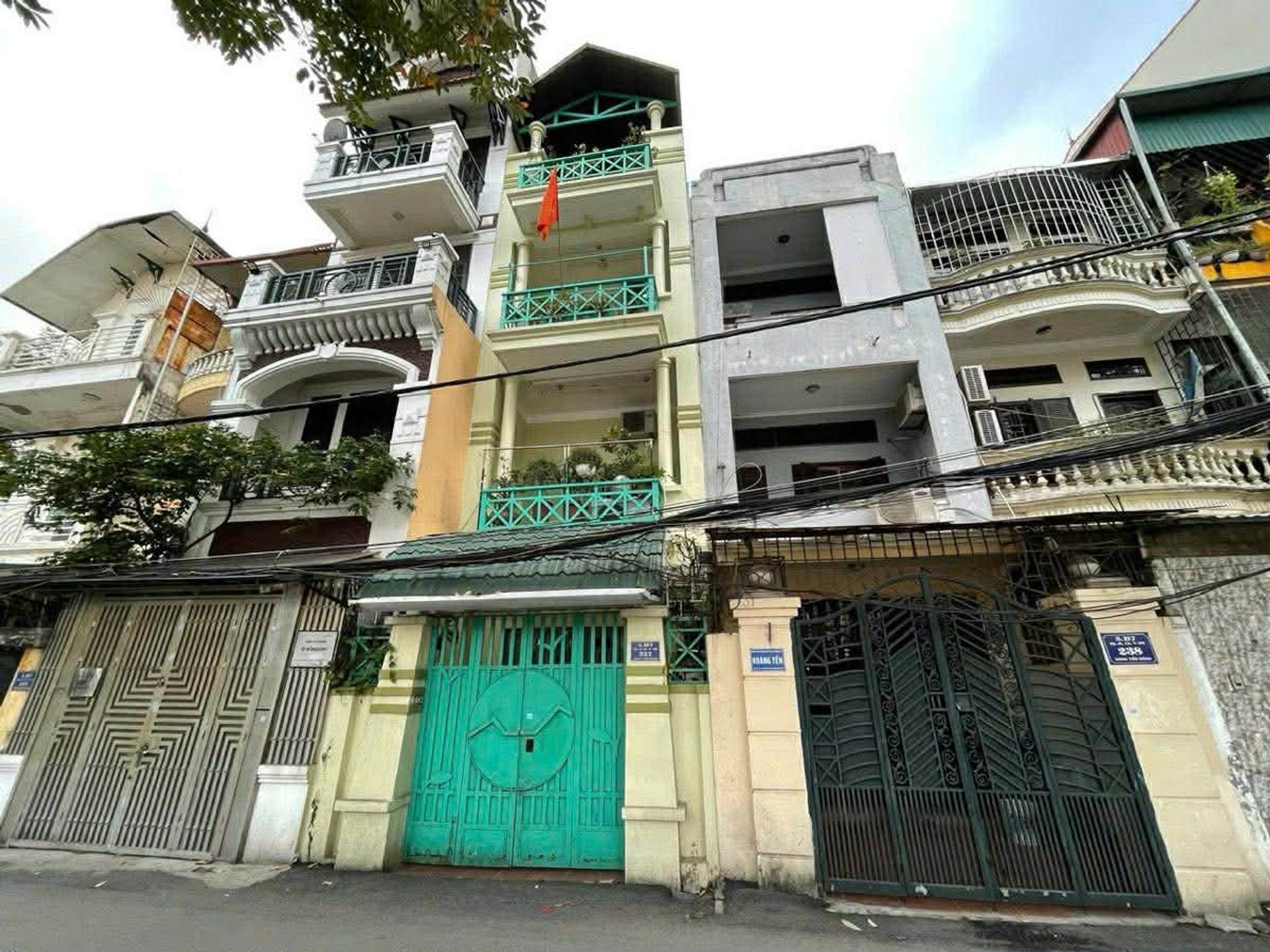 Bán nhà Đặng Tiến Đông - diện tích 65m2 4 tầng - Mặt phố hiếm có - giá 40,5 tỷ