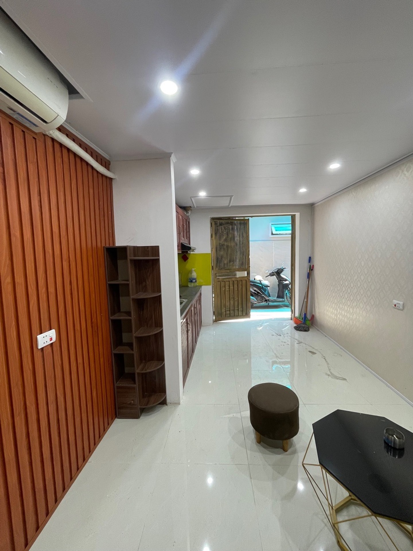 Bán nhà Tân Mai - diện tích 45m2 1 tầng - Căn hộ nhỏ tiền - giá 3,4 tỷ