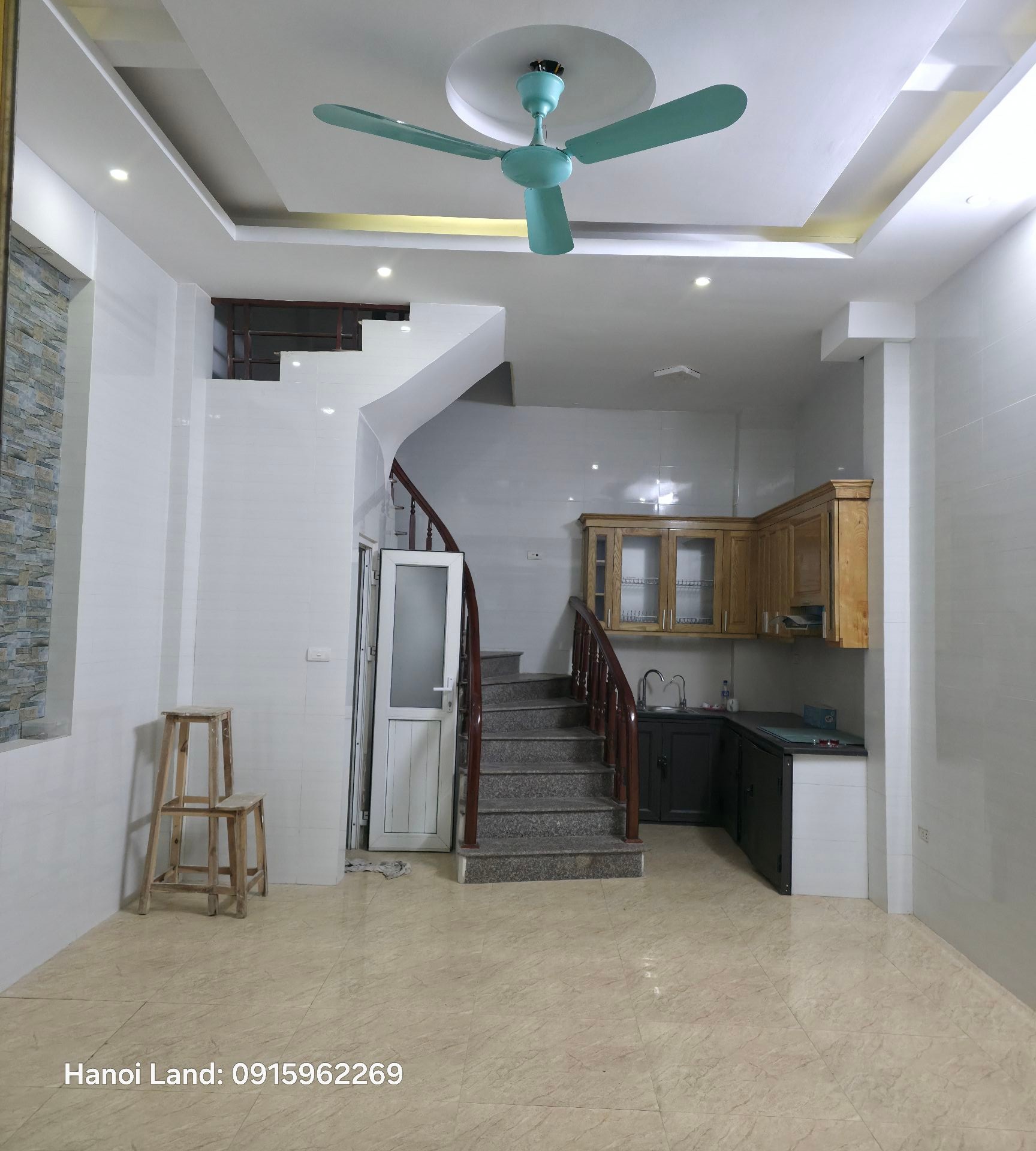 Bán nhà Hoàng Mai - diện tích 33m2 5 tầng - Nhà đẹp không tỳ vết - giá 8,5 tỷ