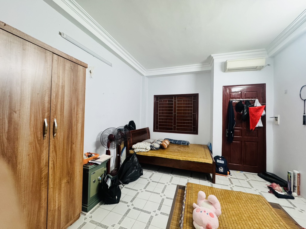 Bán nhà Đông Thiên - diện tích 32m2 4 tầng - ngõ rộng, gần ô tô - giá 5,85 tỷ