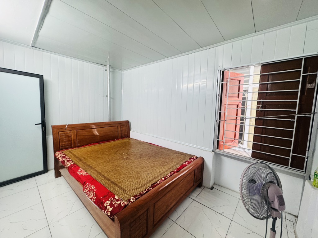 Bán nhà Đông Thiên - diện tích 32m2 4 tầng - ngõ rộng, gần ô tô - giá 5,85 tỷ