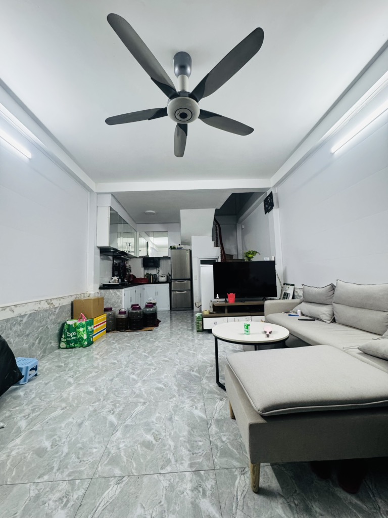 Bán nhà Đông Thiên - diện tích 32m2 4 tầng - ngõ rộng, gần ô tô - giá 5,85 tỷ