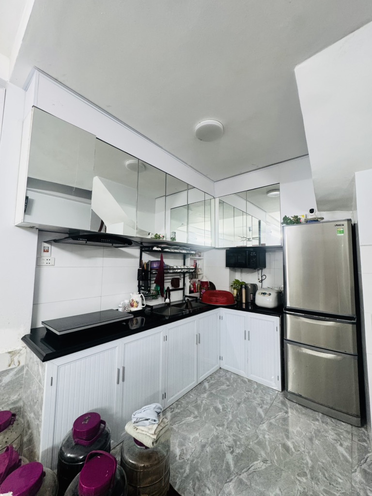 Bán nhà Đông Thiên - diện tích 32m2 4 tầng - ngõ rộng, gần ô tô - giá 5,85 tỷ