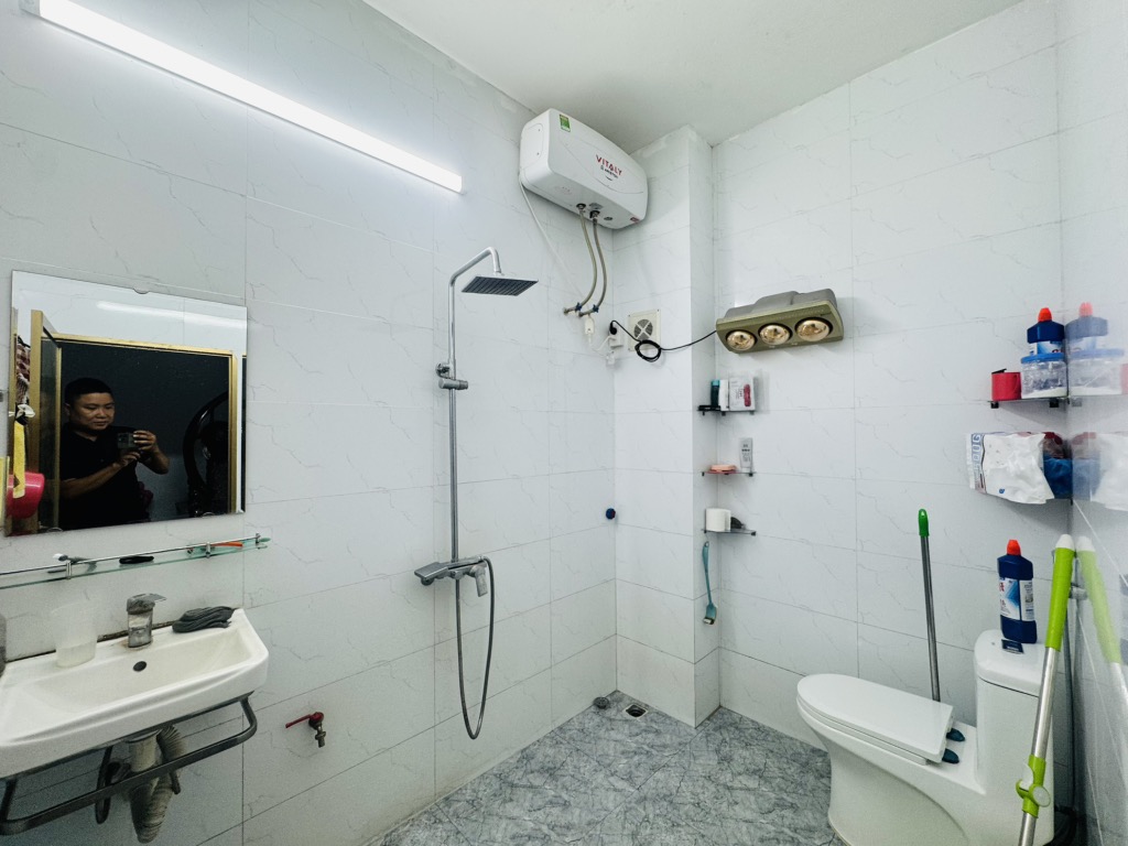 Bán nhà Đông Thiên - diện tích 32m2 4 tầng - ngõ rộng, gần ô tô - giá 5,85 tỷ