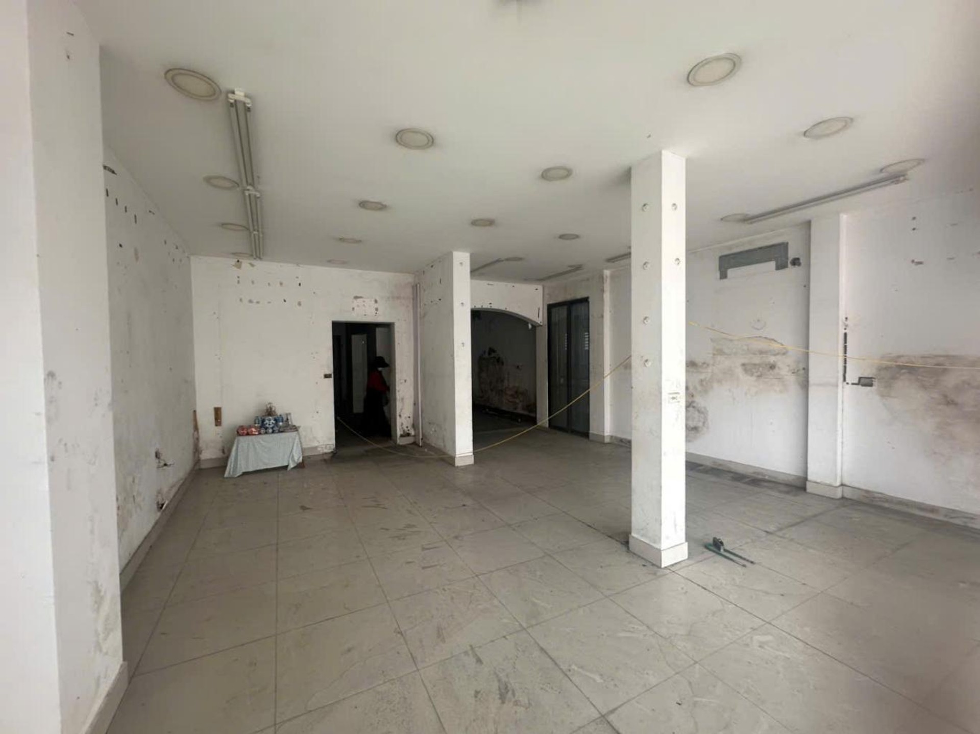 Bán nhà Láng - diện tích 108m2 3 tầng - Lô góc 3 mặt thoáng - giá 68,8 tỷ