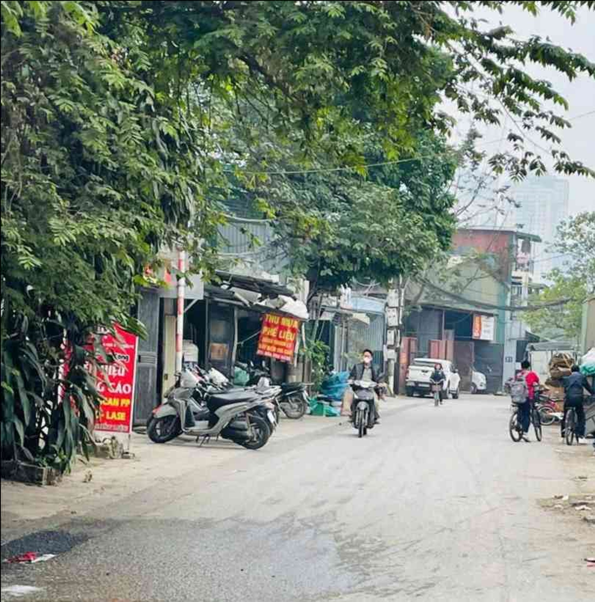 Bán nhà Định Công Hạ - diện tích 35m2 2 tầng - mặt ngõ thông ô tô tránh - giá 2,15 tỷ