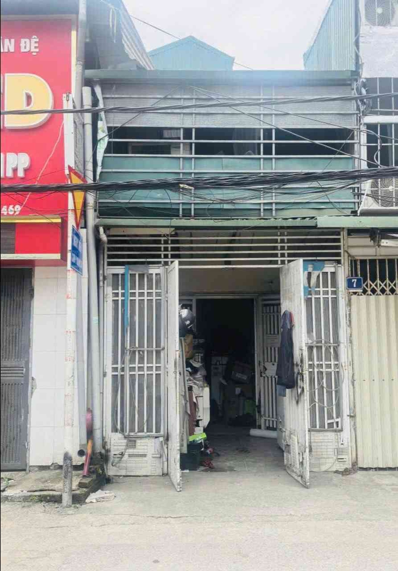 Bán nhà Định Công Hạ - diện tích 35m2 2 tầng - mặt ngõ thông ô tô tránh - giá 2,15 tỷ