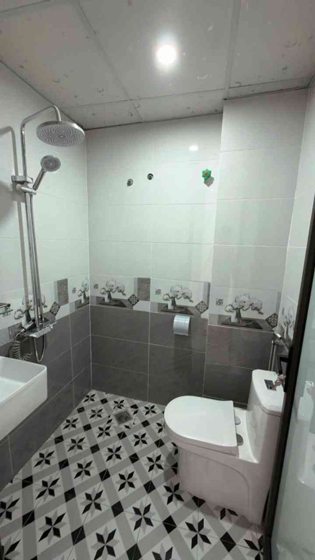 Bán nhà Kim Ngưu - diện tích 19m2 5 tầng - Full nội thất - giá 6,5 tỷ