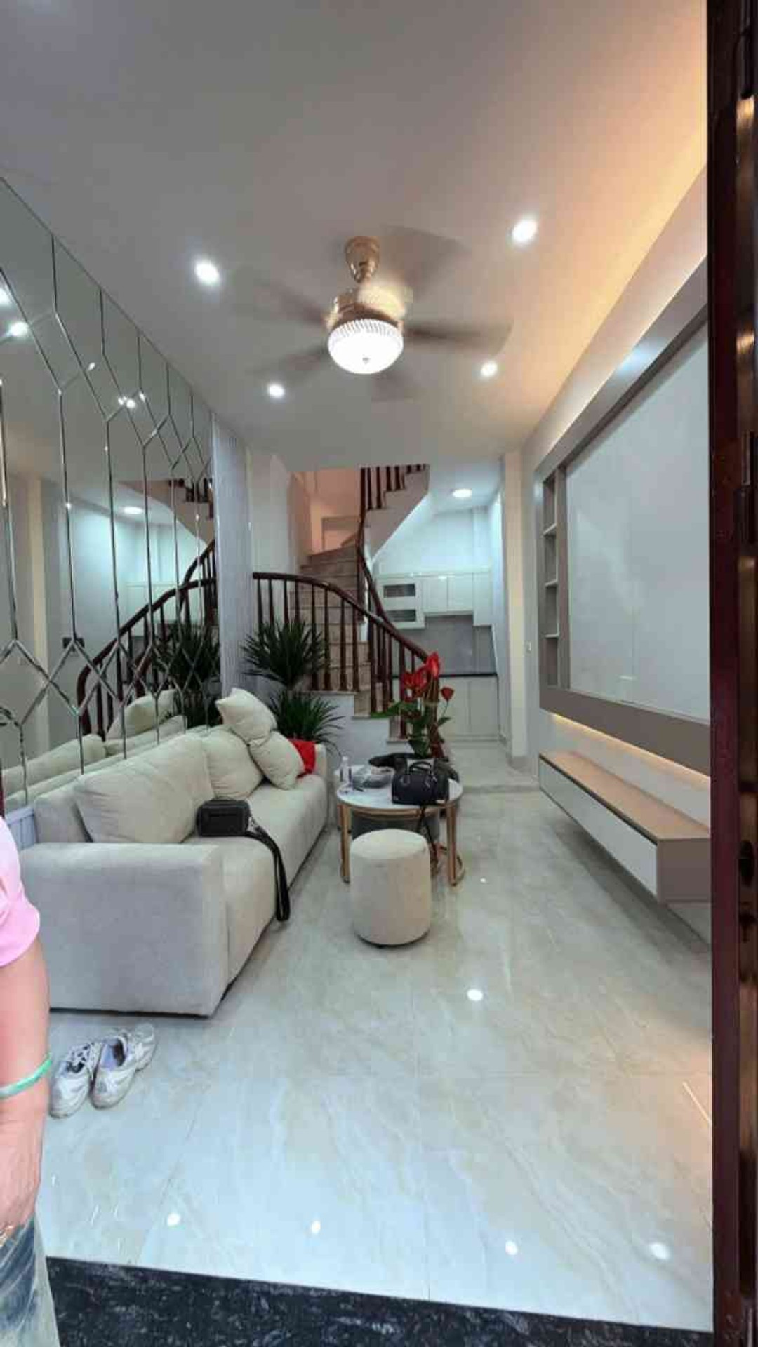 Bán nhà Kim Ngưu - diện tích 19m2 5 tầng - Full nội thất - giá 6,5 tỷ