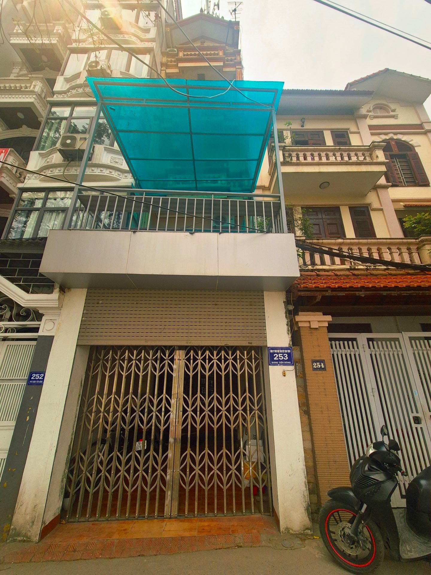 Bán nhà Đặng Tiến Đông - diện tích 55m2 5 tầng - Mặt phố view hồ - kinh doanh đỉnh - giá 33,9 tỷ