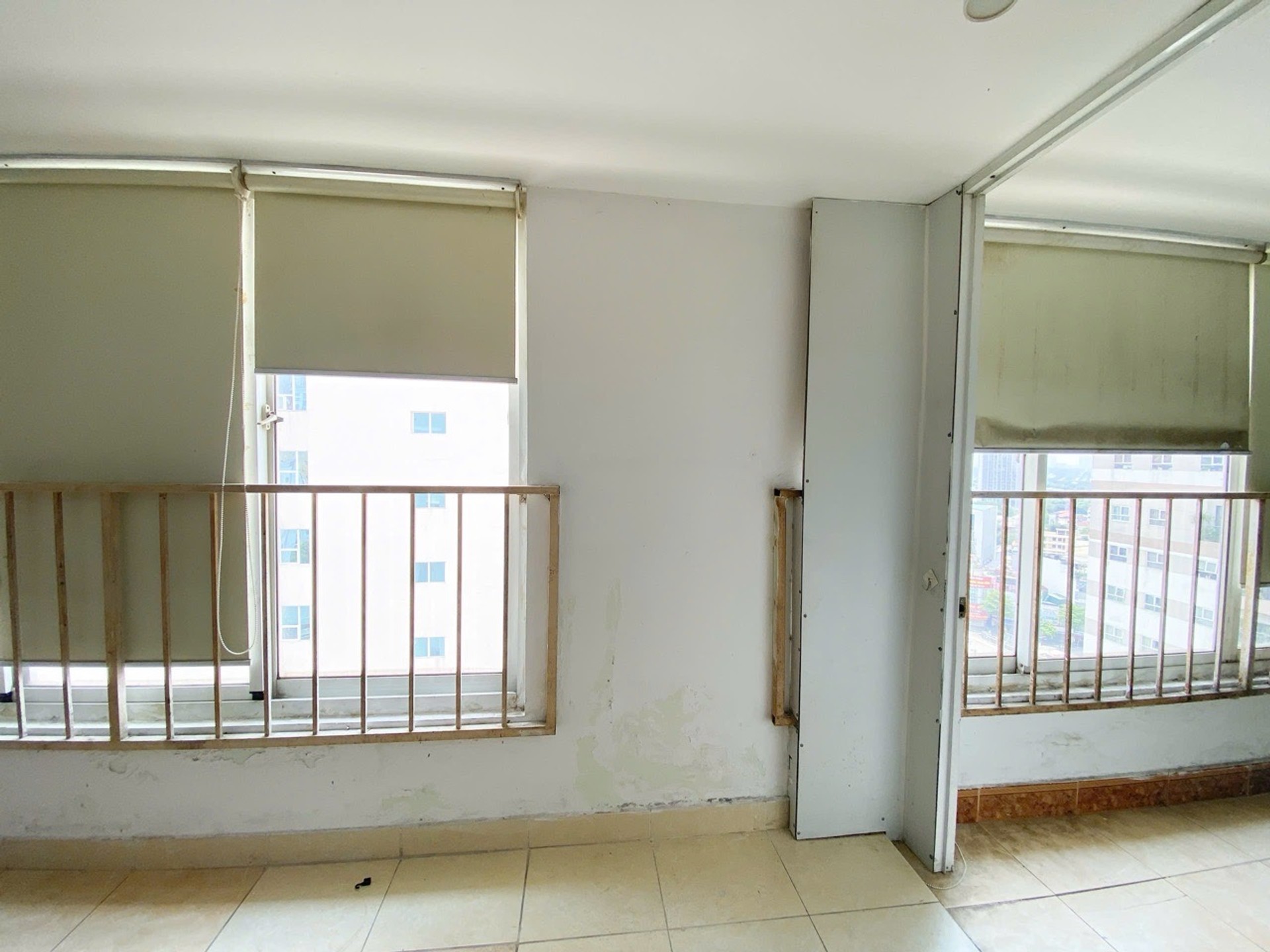 Bán nhà Khuất Duy Tiến - diện tích 90m2 1 tầng - Căn hộ đẹp - giá 6,8 tỷ