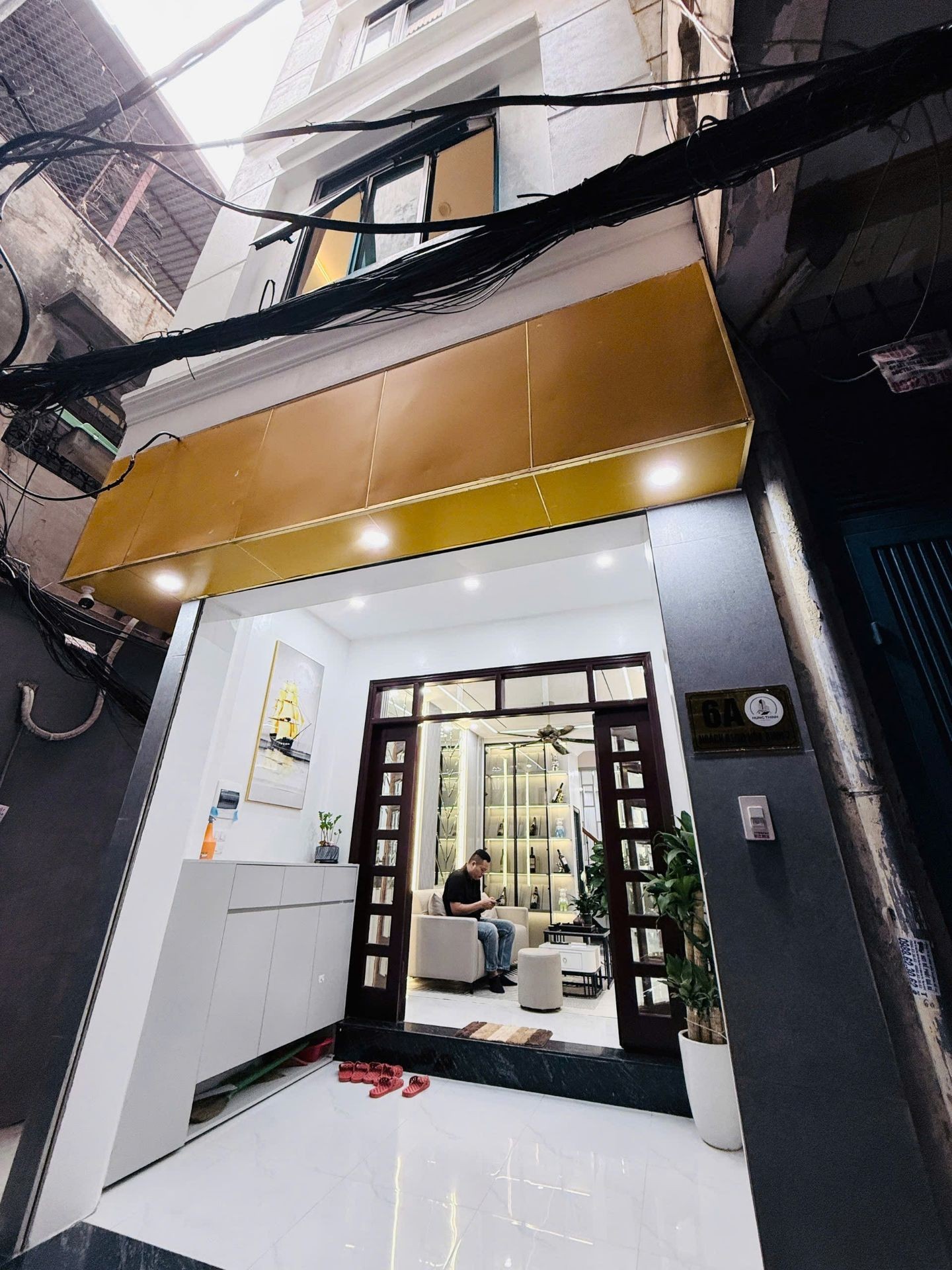Bán nhà Hồng Mai - diện tích 40m2 4 tầng - Lô góc thoáng sáng - giá 9,5 tỷ