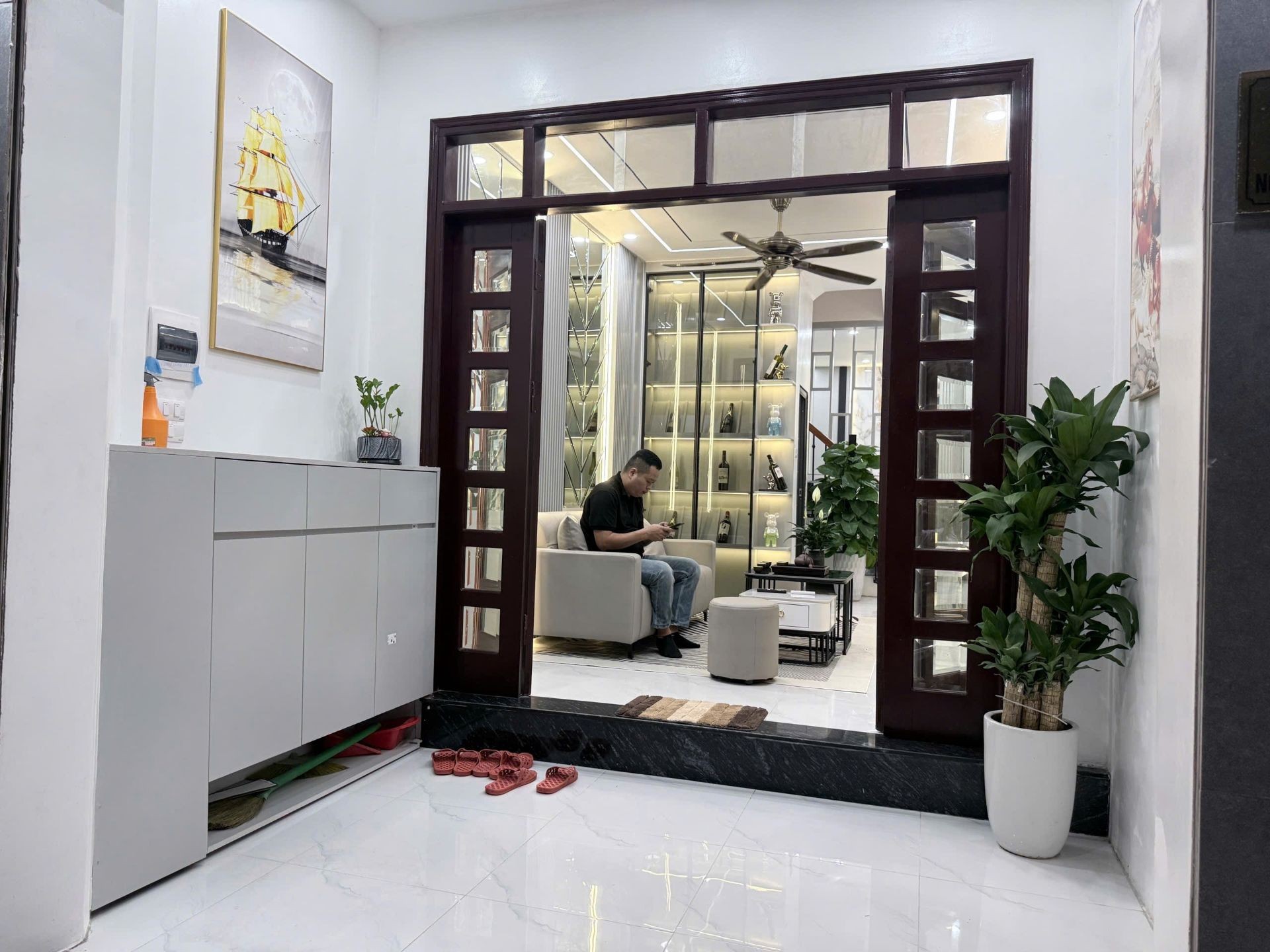 Bán nhà Hồng Mai - diện tích 40m2 4 tầng - Lô góc thoáng sáng - giá 9,5 tỷ