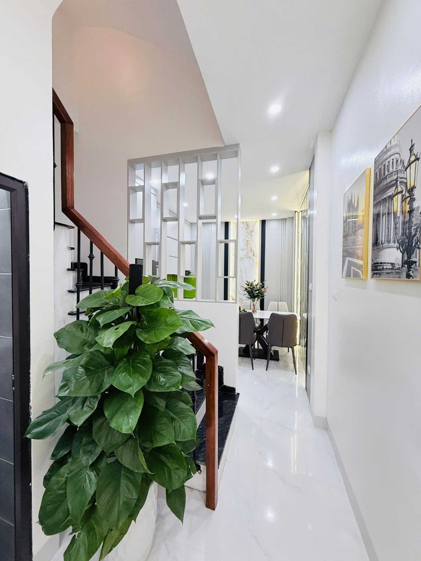 Bán nhà Hồng Mai - diện tích 40m2 4 tầng - Lô góc thoáng sáng - giá 9,5 tỷ