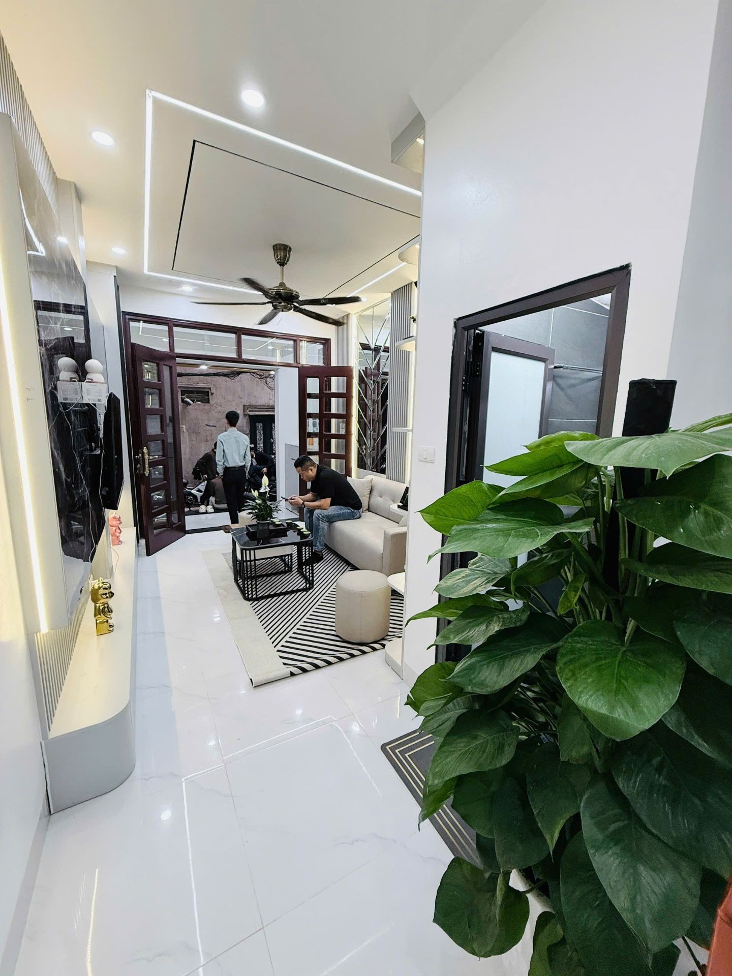 Bán nhà Hồng Mai - diện tích 40m2 4 tầng - Lô góc thoáng sáng - giá 9,5 tỷ