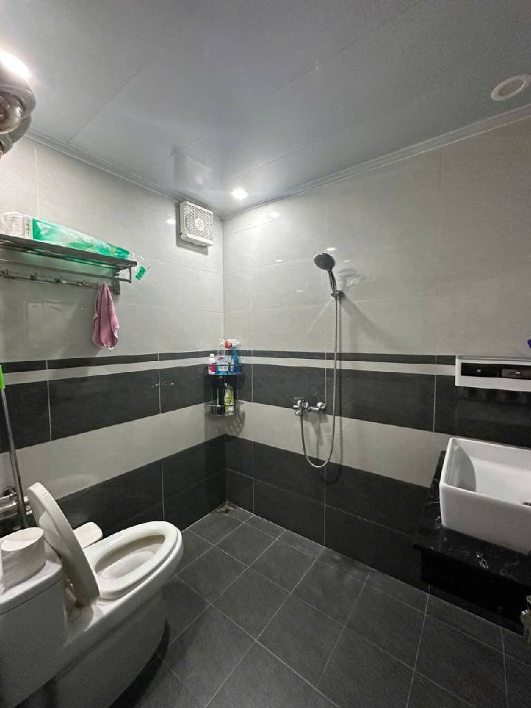 Bán nhà Mai Động - diện tích 89m2 4 tầng - Ô tô tránh - giá 40,5 tỷ