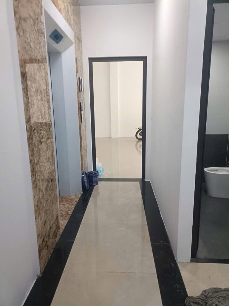 Bán nhà Đào Tấn - diện tích 160m2 5 tầng - Mặt phố siêu hiếm - giá 122 tỷ