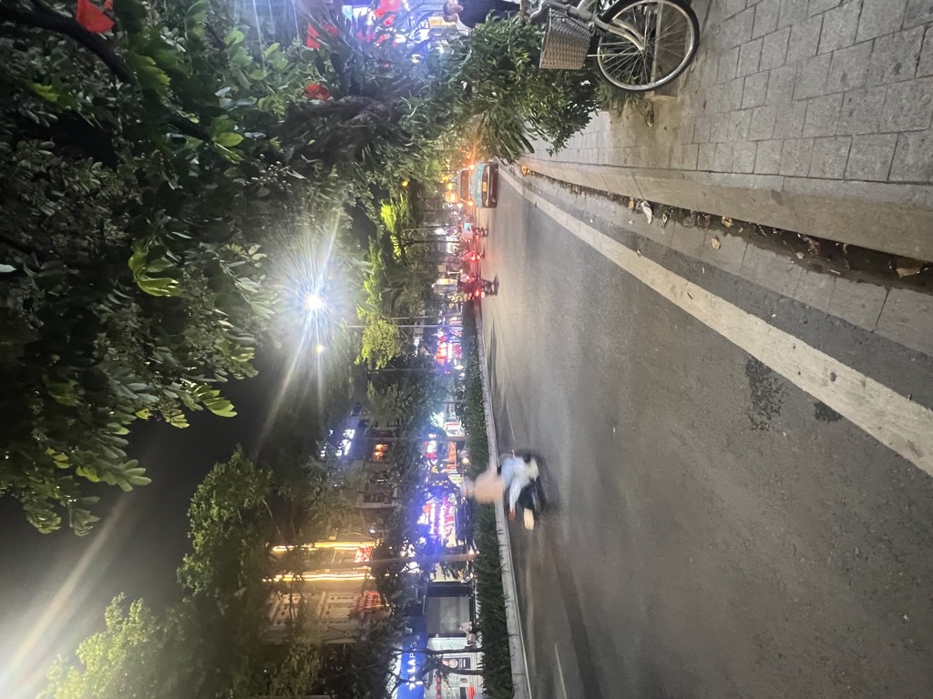 Bán nhà Đào Tấn - diện tích 160m2 5 tầng - Mặt phố siêu hiếm - giá 122 tỷ