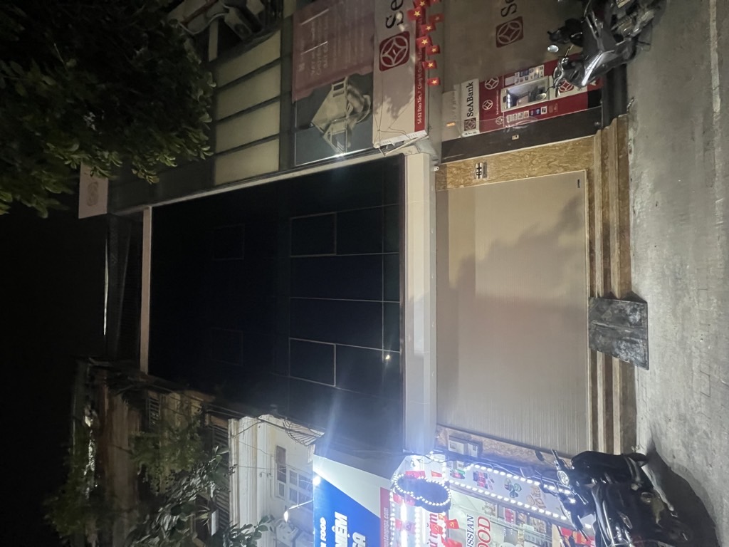 Bán nhà Đào Tấn - diện tích 160m2 5 tầng - Mặt phố siêu hiếm - giá 122 tỷ