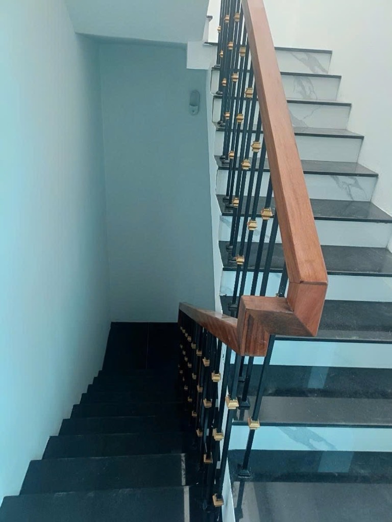 Bán nhà Đào Tấn - diện tích 160m2 5 tầng - Mặt phố siêu hiếm - giá 122 tỷ