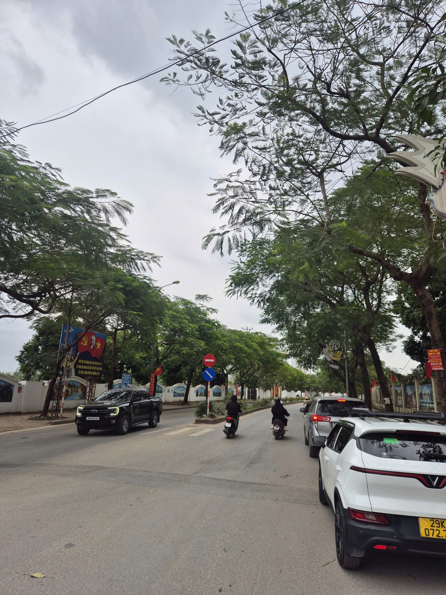 Bán nhà Kim Giang - diện tích 39m2 5 tầng - ô tô sát nhà - giá 9,1 tỷ