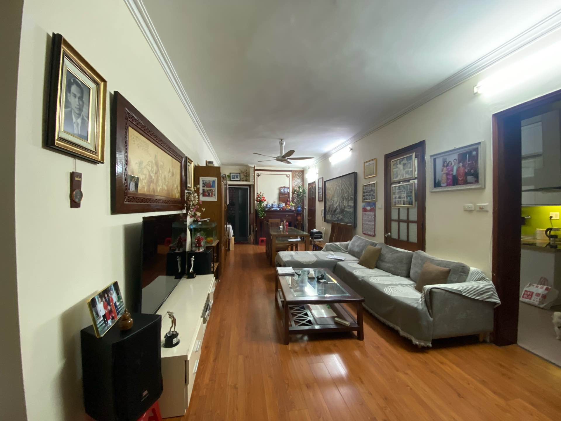 Bán nhà Đội Cung - diện tích 80m2 1 tầng - Cực đẹp, an ninh tốt - giá 8 tỷ